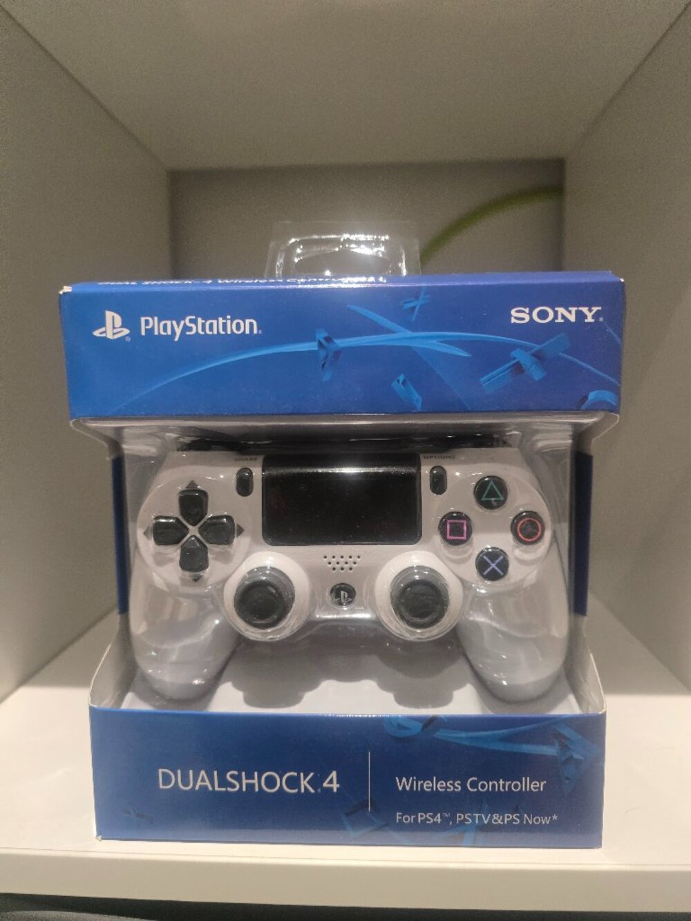 DualShock White Wireless Controller - Compatible with PS4/PS TV